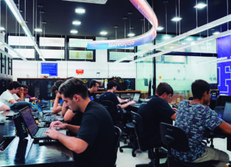 Mercado de tecnologia amplia demanda por profissionais com visão de gestão e negócios